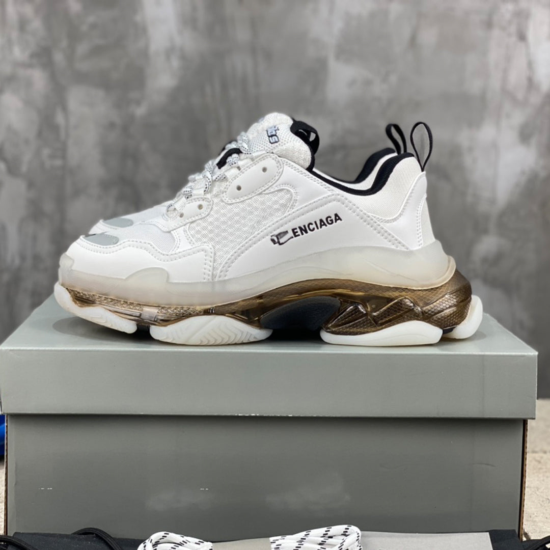 Limited Edition Couple Style Thick Sole Shoe