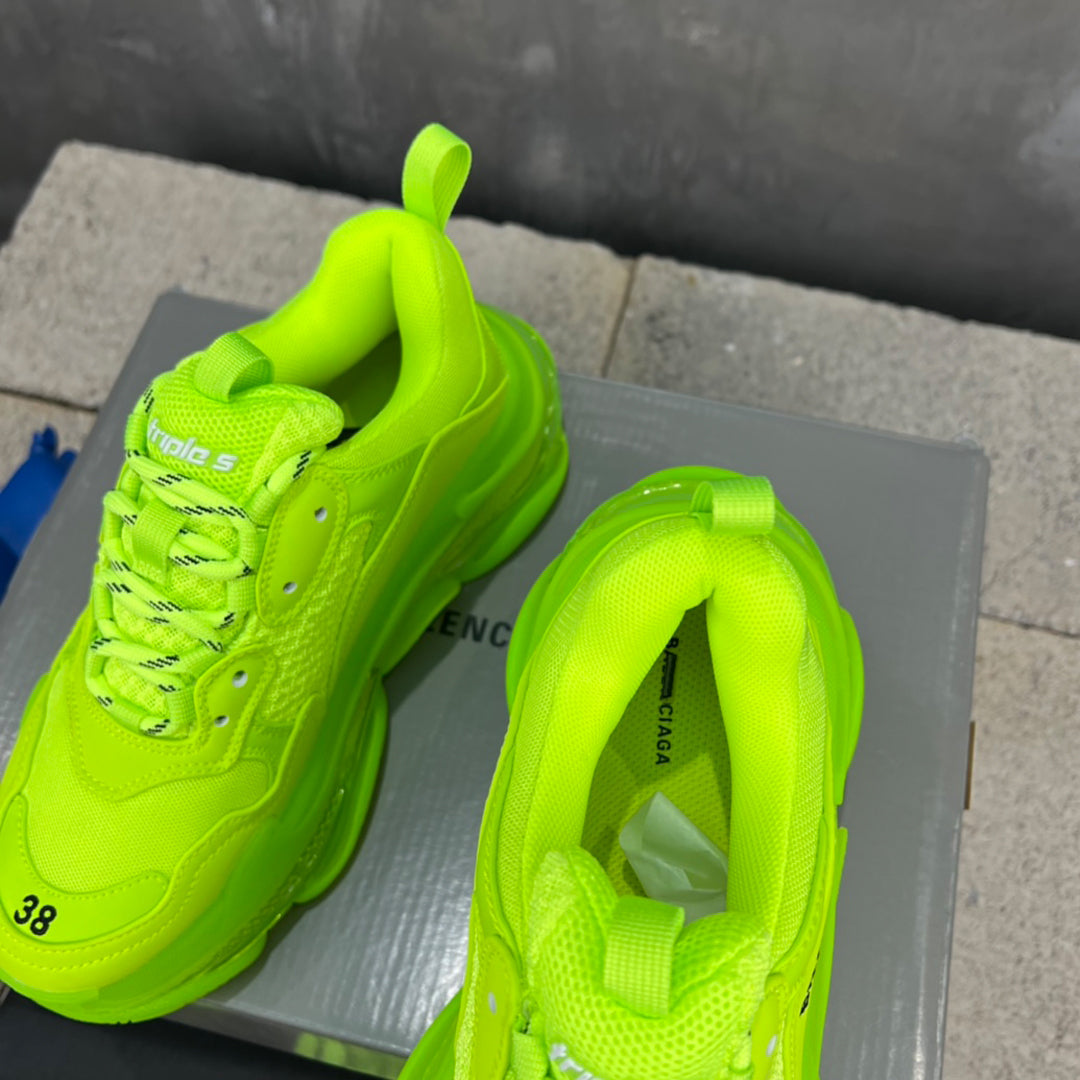 Limited Edition Couple Style Thick Sole Shoe