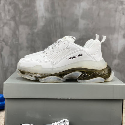 Limited Edition Couple Style Thick Sole Shoe