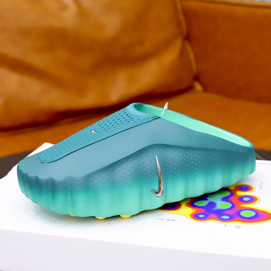 Mind 001 Mule Comfortable Closed-Toe Slippers